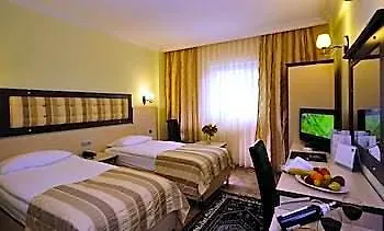 Monark Cappadocia Otel 4*