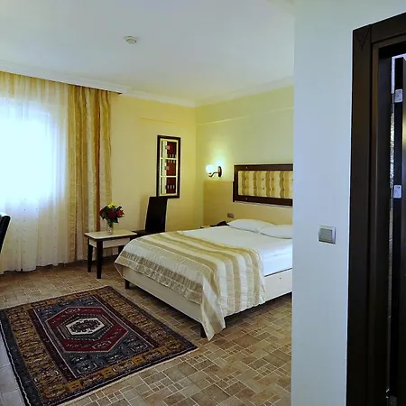 Monark Cappadocia 4*
